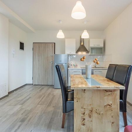 2 Bedroom Apartment Peroj ฟาชานา ภายนอก รูปภาพ