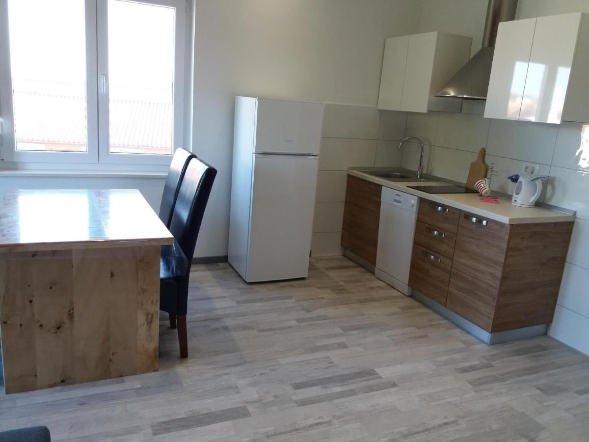 2 Bedroom Apartment Peroj ฟาชานา ภายนอก รูปภาพ